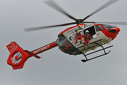 Hélicoptère H145 D-HJLB Johanniter Luftrettung