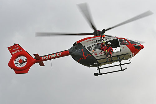 Hélicoptère H145 D-HJLB Johanniter Luftrettung