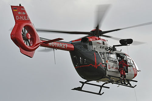 Hélicoptère H145 D-HJLB Johanniter Luftrettung