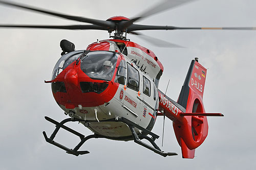 Hélicoptère H145 D-HJLB Johanniter Luftrettung