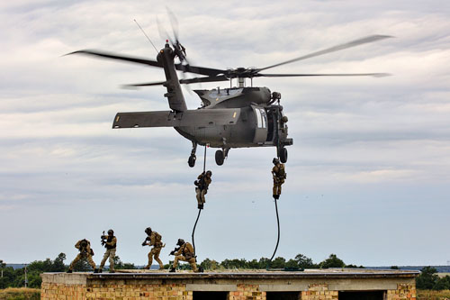 Hélicoptère UH60 Blackhawk slovaque