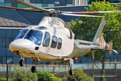 Hélicoptère AW109 S Grand G-JMBS