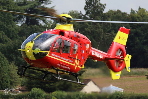 Hélicoptère EC135 G-HWAA de Midlands Air Ambulance Charity