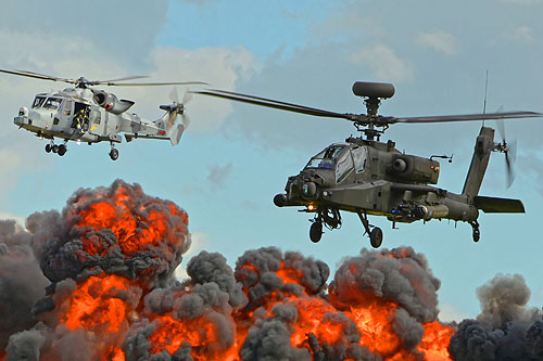 Hélicoptères AW159 Lynx Wildcat et Apache AH1 Army Air Corps