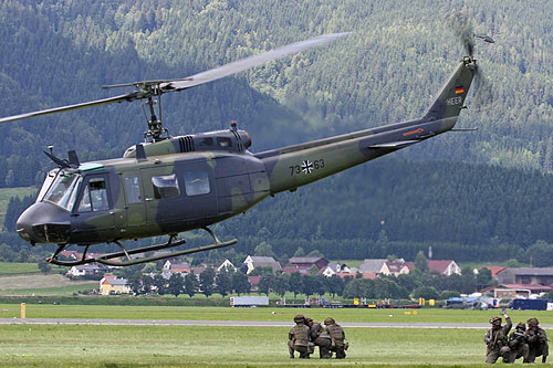 Hélicoptère UH1D