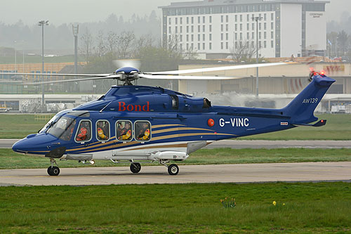 Hélicoptère AW139 G-VINC de BOND