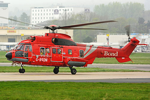 Hélicoptère AS332 SuperPuma de BOND