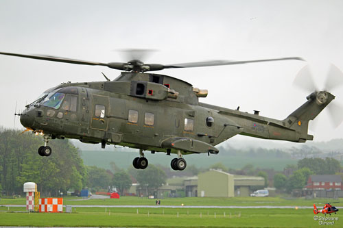 Hélicoptère EH101 Merlin RAF