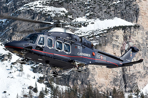 Hélicoptère AW139 CC01 Carabinieri