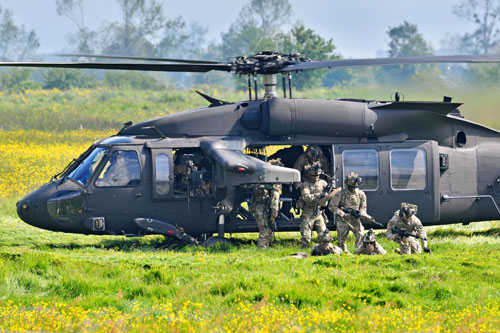 Hélicoptère UH60 Blackhawk US Army 101e Airborne