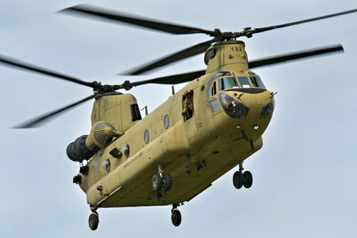 Hélicoptère CH47F Chinook américain