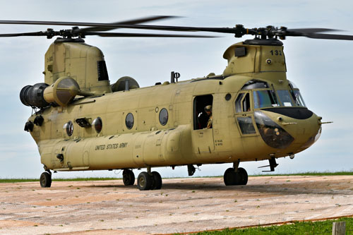 Hélicoptère CH47F Chinook américain