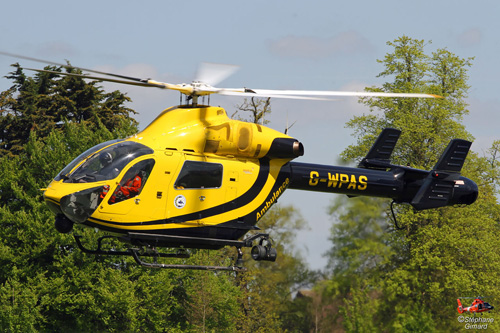 Hélicoptère MD900 Police et secours, à Devizes