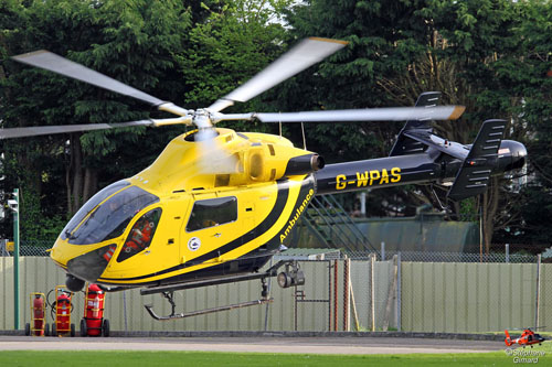 Hélicoptère MD900 Police et secours, à Devizes