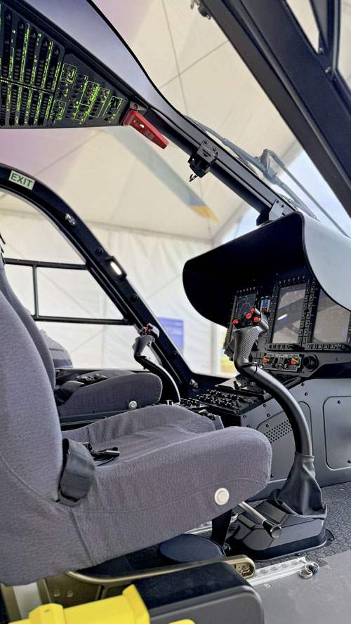 Hélicoptère H140 HEMS, cockpit