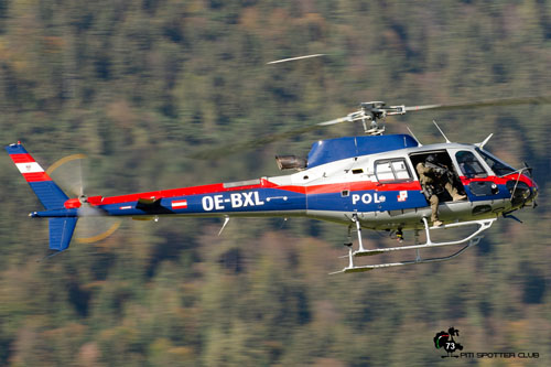 Hélicoptère AS350 B3 OE-BXL de la Police autrichienne