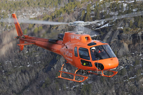 Hélicoptère AS350 B3 Ecureuil LN-OWC de Nord Helikopter, Norvège