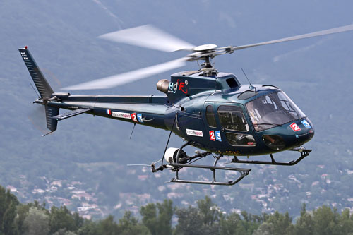 Hélicoptère AS350 B2 Ecureuil F-GRAC de HDF