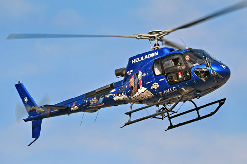 Hélicoptère AS350 B3 Ecureuil F-OKLG, décoré pour les 70 ans des TAAF (Terres australes et antarctiques françaises) par l'artiste Jace, créateur des Gouzous