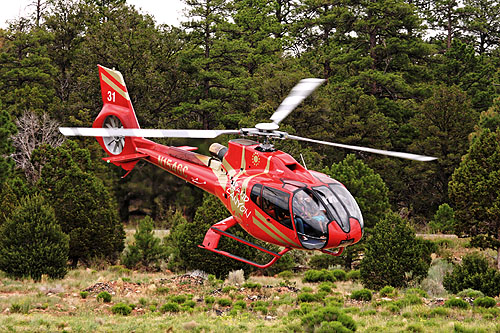 Hélicoptère EC130 de Grand Canyon Helicopters