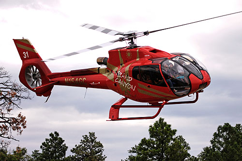 Hélicoptère EC130 de Grand Canyon Helicopters