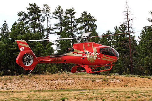 Hélicoptère EC130 de Grand Canyon Helicopters