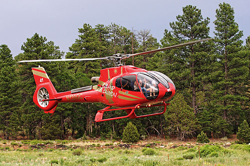 Hélicoptère EC130 de Grand Canyon Helicopters