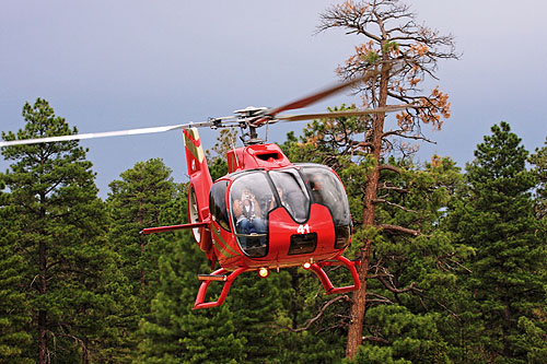 Hélicoptère EC130 de Grand Canyon Helicopters