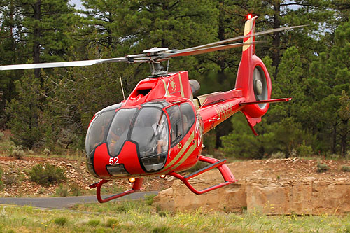 Hélicoptère EC130 de Grand Canyon Helicopters