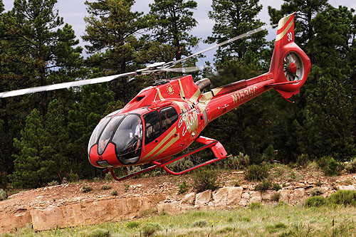 Hélicoptère EC130 de Grand Canyon Helicopters