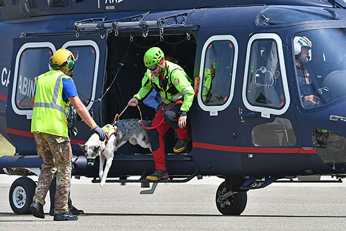 Hélicoptère AW139 de la Gendarmerie italienne (Carabinieri)