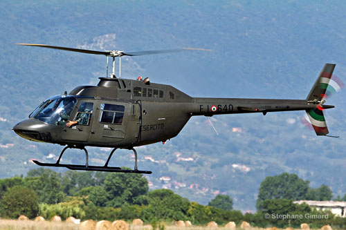 Hélicoptère Bell 206 l'Armée de Terre italienne (Esercito)