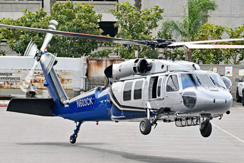 Hélicoptère UH60 Blackhaw N603CK Capitol Helicopters