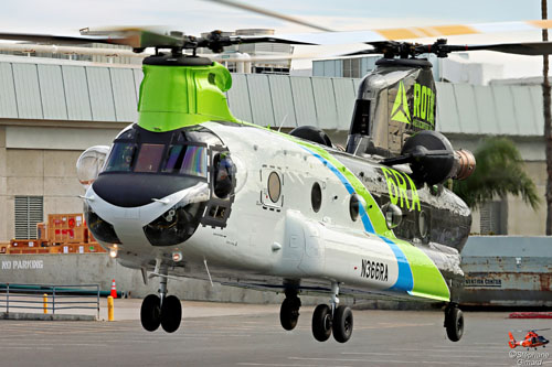 Hélicoptère bombardier d'eau CH47 Chinook N366RA de ROTAK HELICOPTER SERVICES