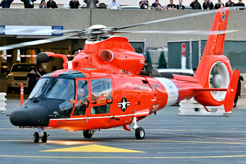 Hélicoptère MH65 Dolphin US Coastguard