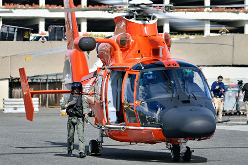 Hélicoptère MH65 Dolphin US Coastguard