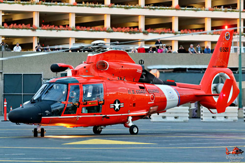 Hélicoptère MH65 Dolphin US Coastguard