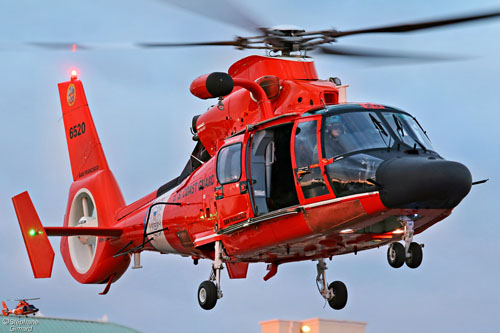 Hélicoptère MH65 Dolphin US Coastguard