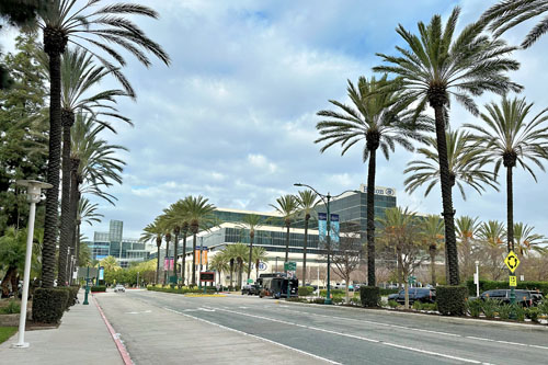 Arrivée à l'Anaheim Convention Center