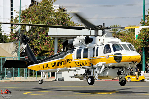 Hélicoptère S70 Firehawk N821LA LA County Fire (Los Angeles County Fire Department)