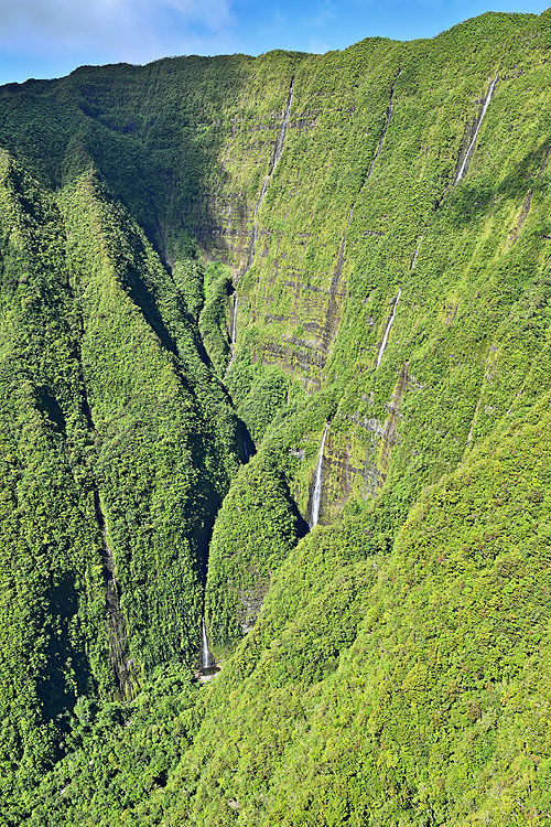 Vol au-dessus des cascades du Bras d'Annette, sur l'île de La Réunion