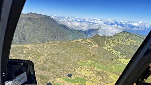 Vol en hélicoptère H130 au-dessus de l'île de La Réunion avec HELILAGON