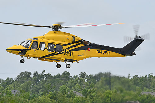 Hélicoptère AW139 N140PH de PHI