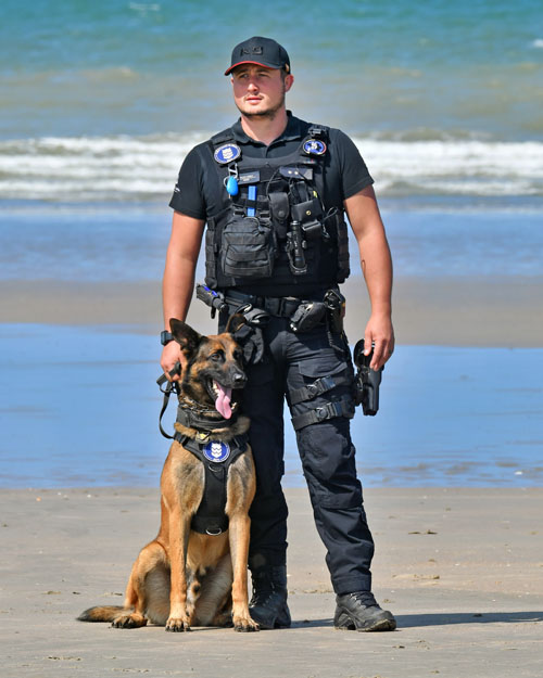 Chien et maître-chien de la Police belge