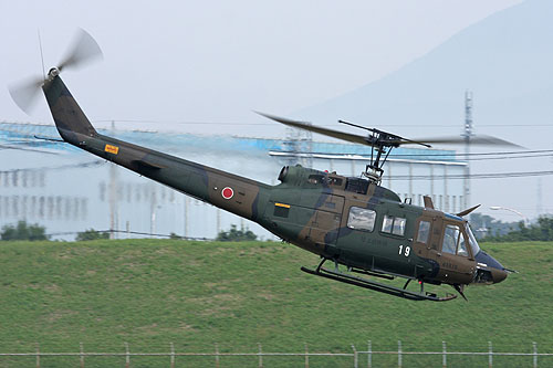 Hélicoptère UH1J Huey JGSDF