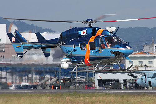 Hélicoptère BK117 de la Police japonaise (JA6816)