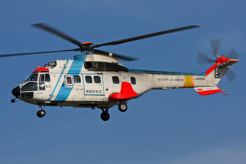 Hélicoptère SuperPuma de Nakanihon Air Service (JA9965)