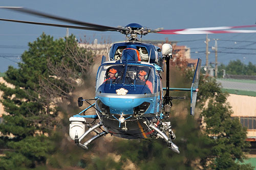 Hélicoptère BK117 de la Police japonaise (JA6816)