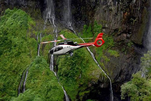 Hélicoptère EC130 de CORAIL Hélicoptère au Trou de Fer à La Réunion