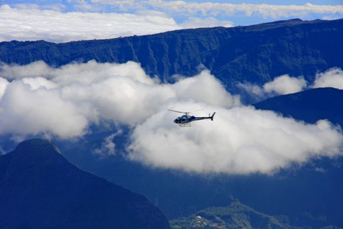 Hélicoptère AS350 Ecureuil d'HELILAGON